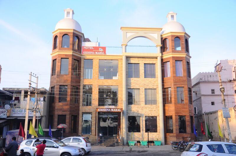 Hotel Krishna Mahal Thānesar Exterior photo
